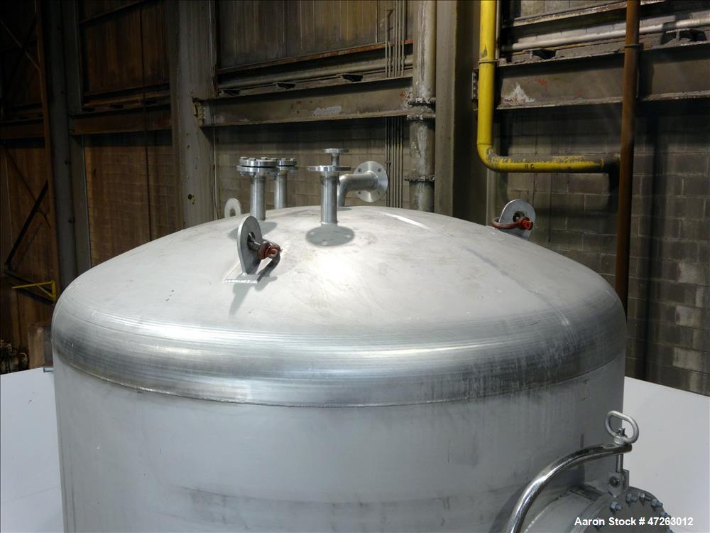 Used 6,000 Gallon Vertical Stainless Steel Tank