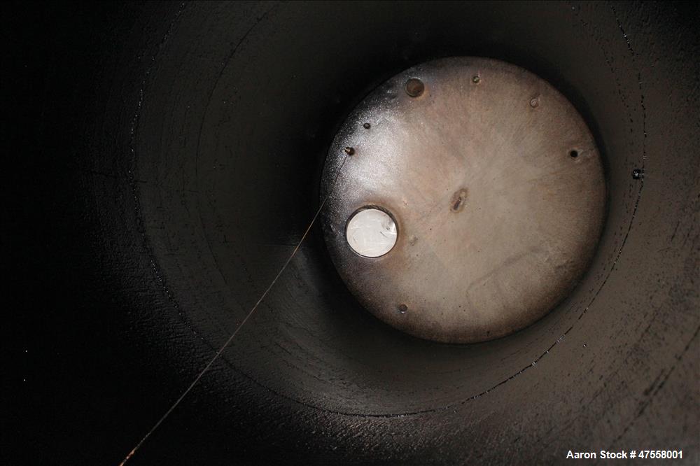 Used Insulated Tank, Approximate 10,000 Gallon, 304 Stainless Steel, Vertical.