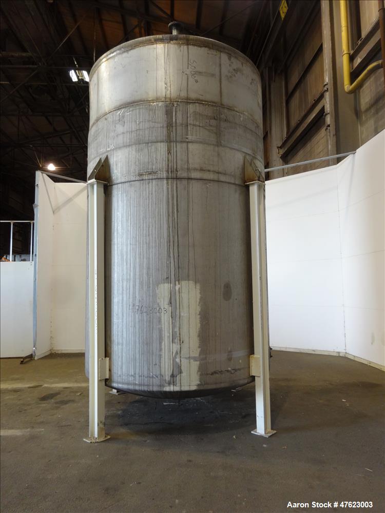 Used Tank, 5,500 Gallon, 304 Stainless Steel, Vertical.
