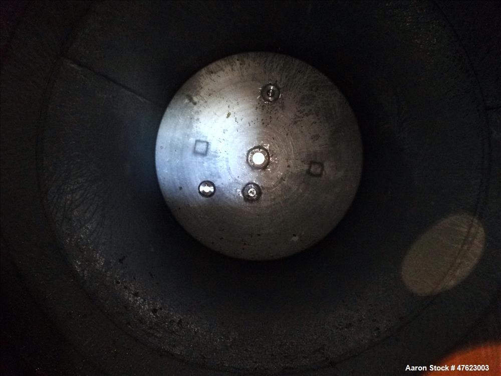 Used Tank, 5,500 Gallon, 304 Stainless Steel, Vertical.