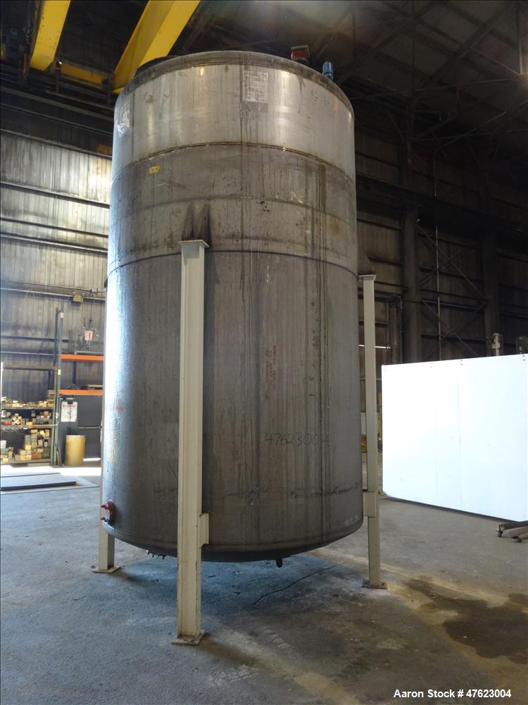 Used Tank, 5,500 Gallon, 304 Stainless Steel, Vertical