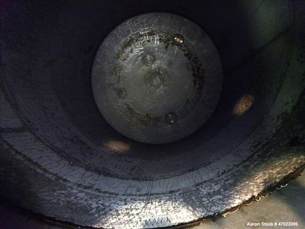 Used Tank, Approximate 5,5000 Gallon, 304 Stainless Steel, Vertical