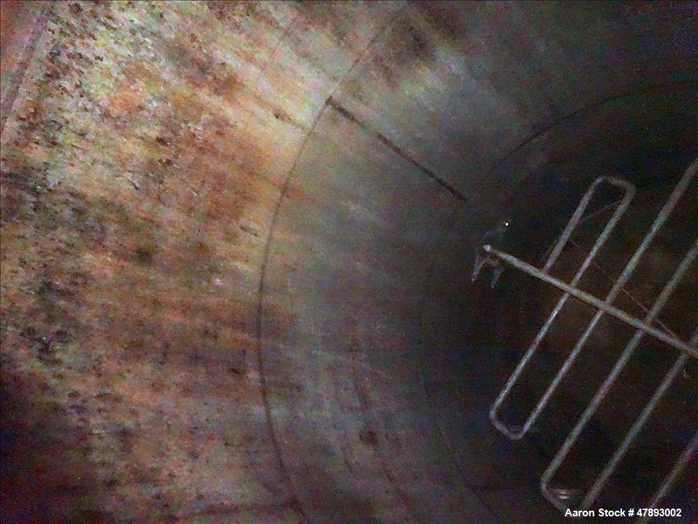 Used Tank, Approximate 8,000 Gallon, 304 Stainless Steel, Vertical.