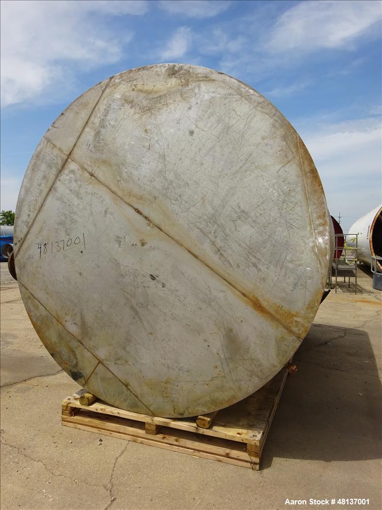 Used Tank, 6,000 Gallon, 304 Stainless steel, Vertical.