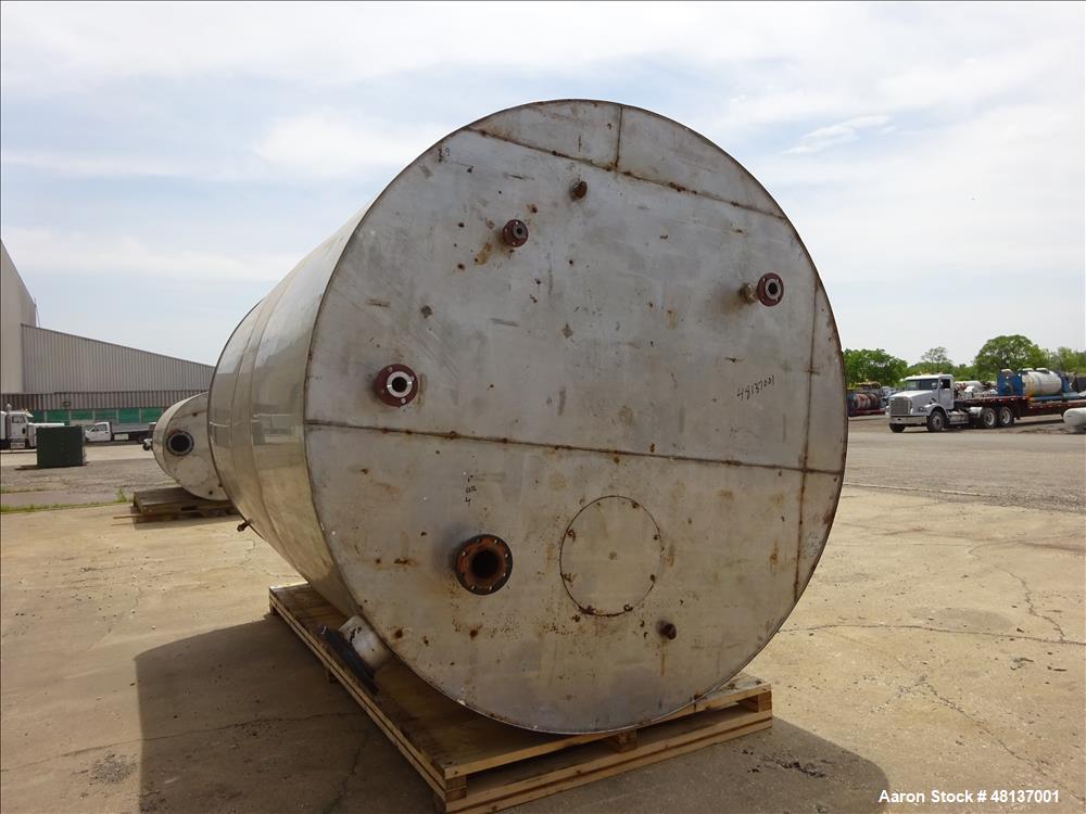 Used Tank, 6,000 Gallon, 304 Stainless steel, Vertical.