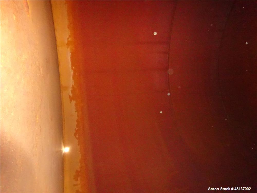 Used Tank, Approximate 6,000 Gallon, 304 Stainless steel, Vertical