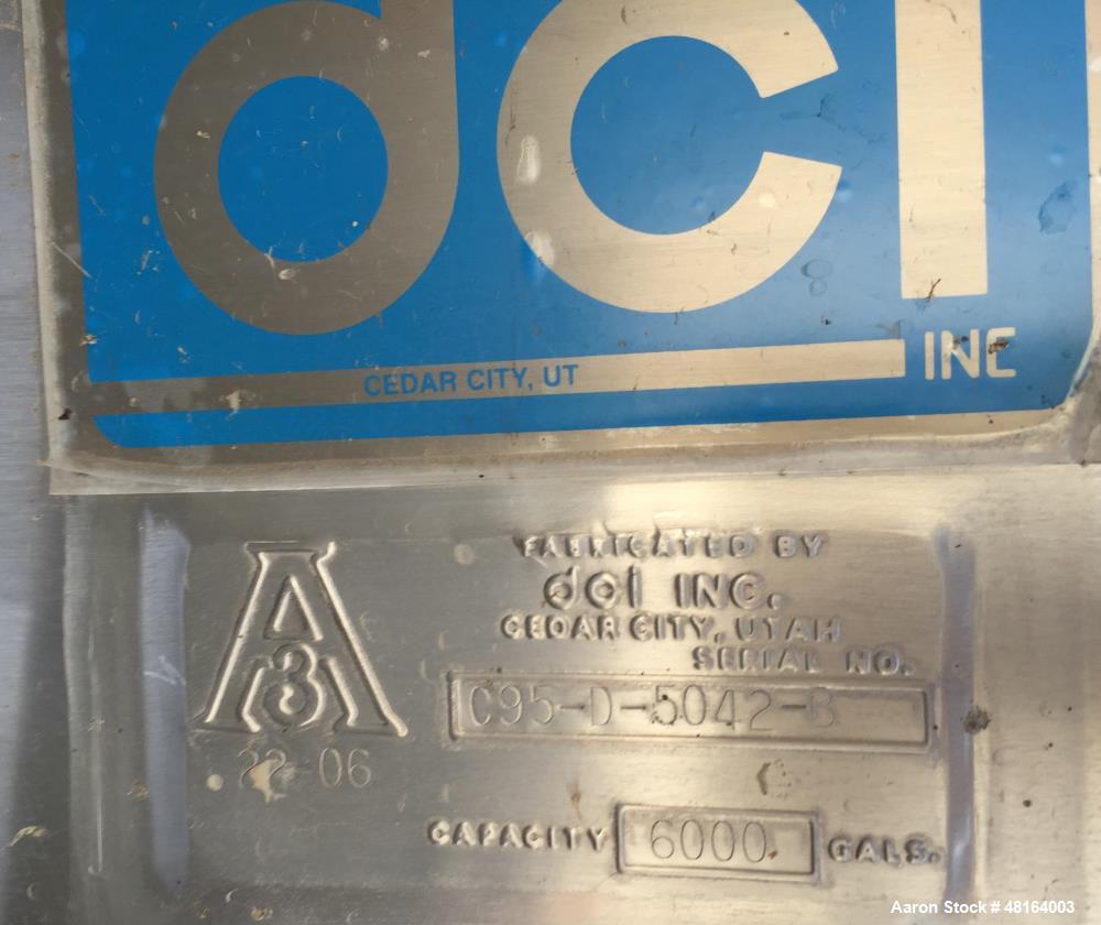 Used DCI Diary Tank, 6,000 Gallon, Stainless steel, Vertical.