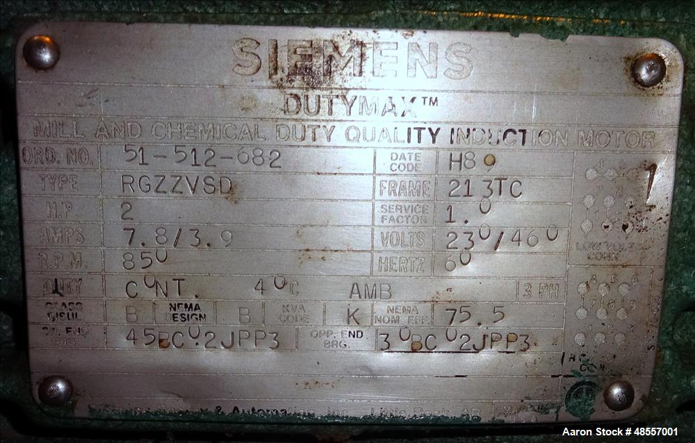 Used Tank, Approximately 5,000 Gallon, 304 Stainless Steel, Vertical.