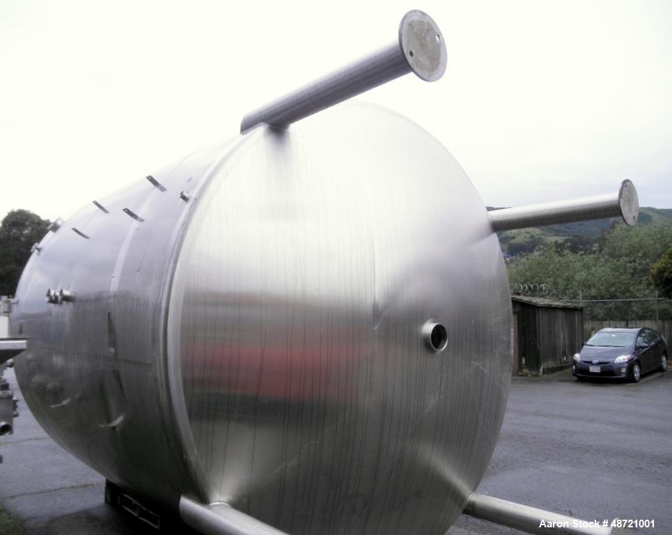 Used Tank, 6,000 Gallon, Stainless steel, Vertical.