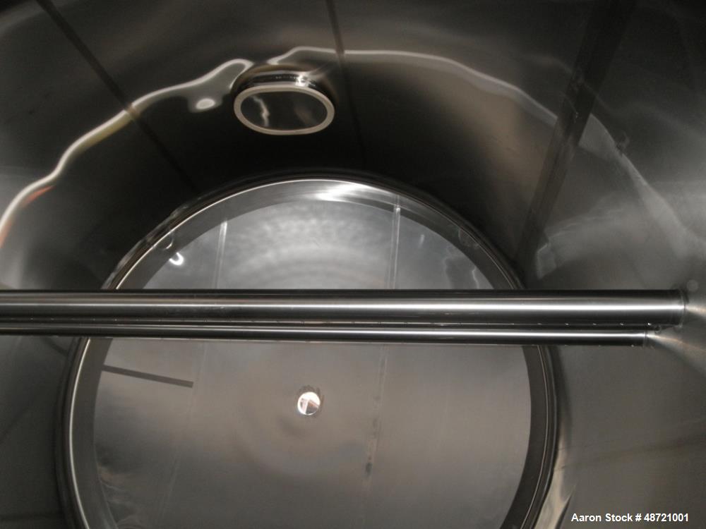 Used Tank, 6,000 Gallon, Stainless steel, Vertical.