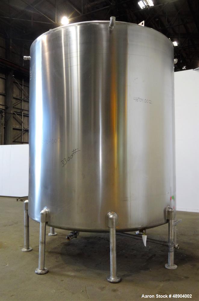 Used Single Wall Tank, Approximate 5000 Gallon, Stainless Steel, Vertical.