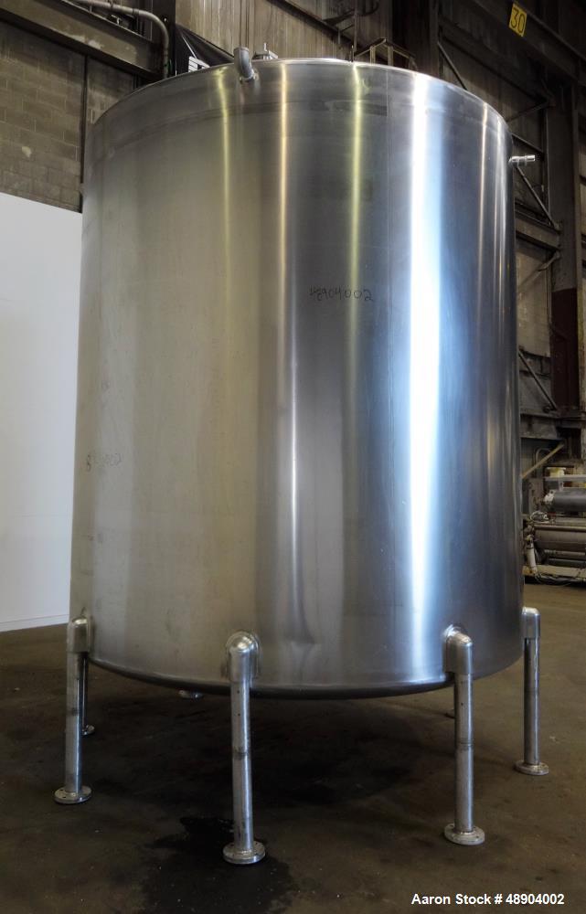 Used Single Wall Tank, Approximate 5000 Gallon, Stainless Steel, Vertical.