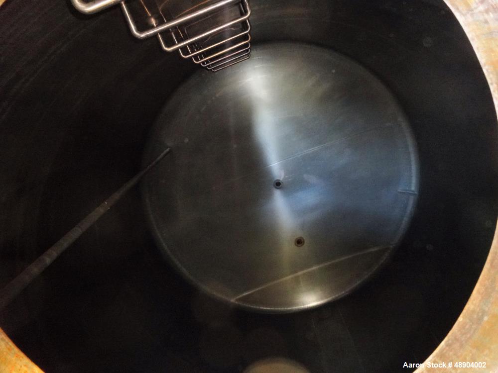 Used Single Wall Tank, Approximate 5000 Gallon, Stainless Steel, Vertical.