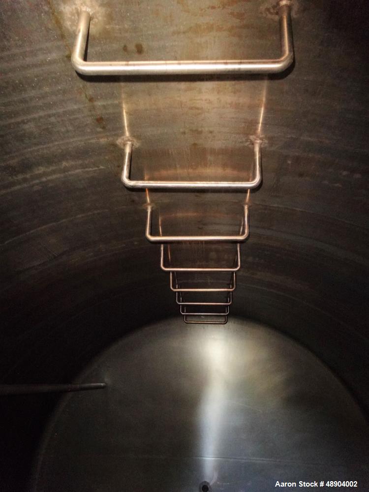 Used Single Wall Tank, Approximate 5000 Gallon, Stainless Steel, Vertical.