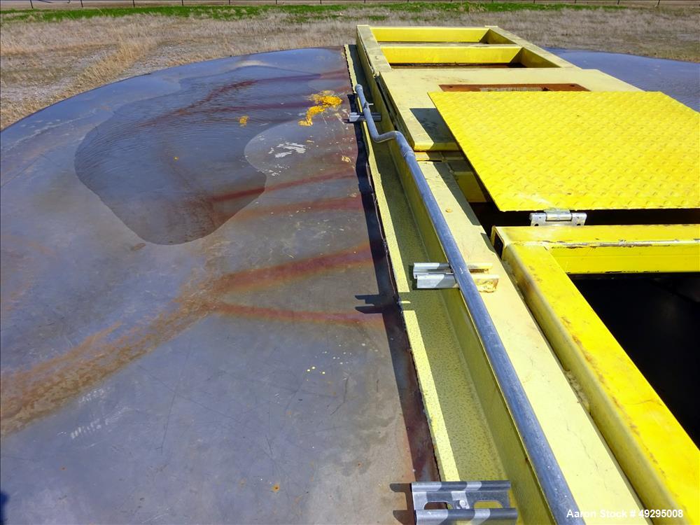 Used Mix Tank, Approximate 5,000 Gallon, Stainless Steel, Vertical.
