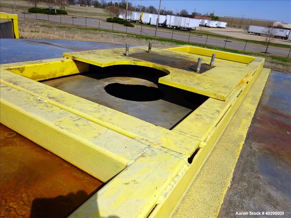 Used Mix Tank, Approximate 5,000 Gallon, Stainless Steel, Vertical.