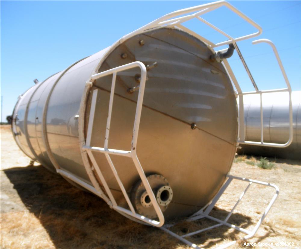 Used Tank, Approximate 12,000 Gallon, 304 Stainless Steel, Vertical