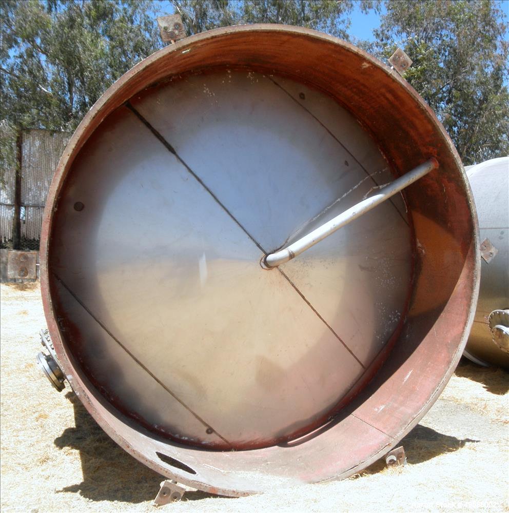 Used Tank, Approximate 12,000 Gallon, 304 Stainless Steel, Vertical