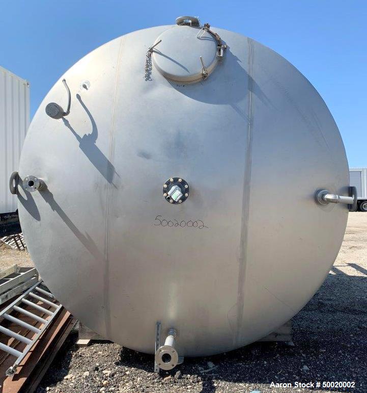 Used- 10,000 Gallon Stainless Steel Tank