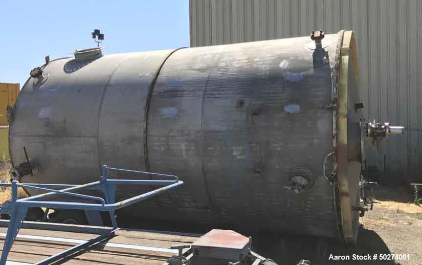 Used- 12,000 Gallon Vertical Stainless Steel Tank