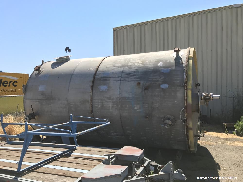 Used- 12,000 Gallon Vertical Stainless Steel Tank