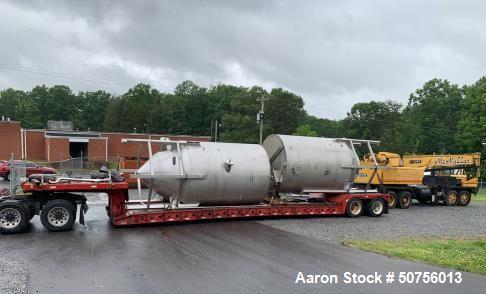Used (1) Lot: 5,000 Gallon Tank, Damaged, (7) 5 HP Centrifugal Pumps s/s, Muelle