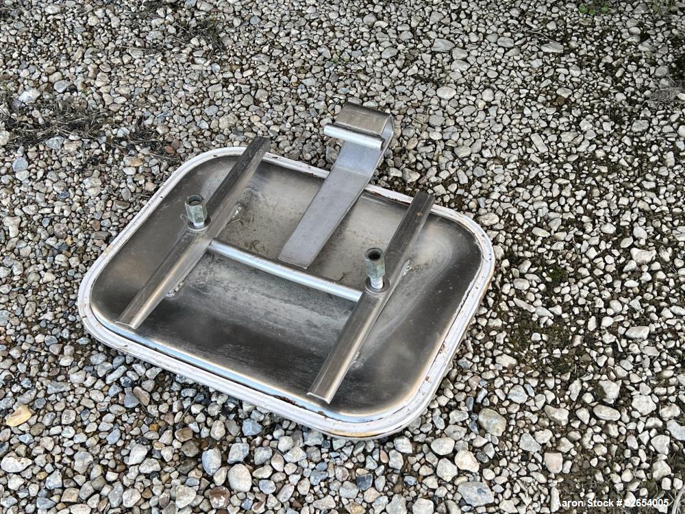 Used CSC Les Constructions Soudees Du Coteau, Holding Tank. 26,980 Gallon capacity, 316 Stainless Steel, Vertical. Cone Top, Slope Bottom. Approximate 13'2" diameter x 316" straight side. 58" long Si...