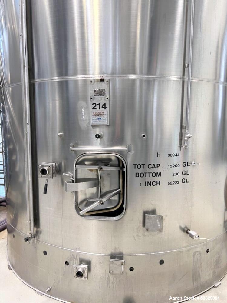 CSC 490bbl (15,200 Gallon) Dimple Band Jacket Wine Fermenter/Storage Tank.