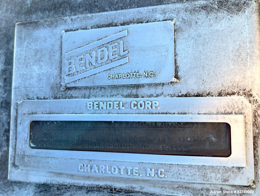 Used Bendel 10,000 Gallon 304 Stainless Steel Vertical Tank