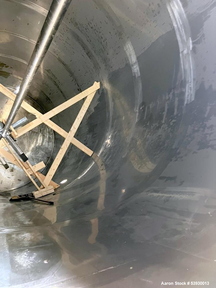 35,000 Gal Single Wall Stainless Silo Tank for Sale – 14' x 30'