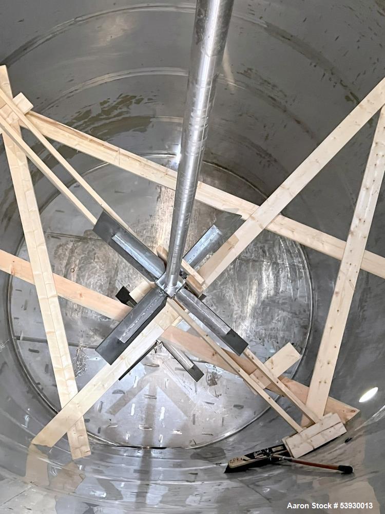 35,000 Gal Single Wall Stainless Silo Tank for Sale – 14' x 30'