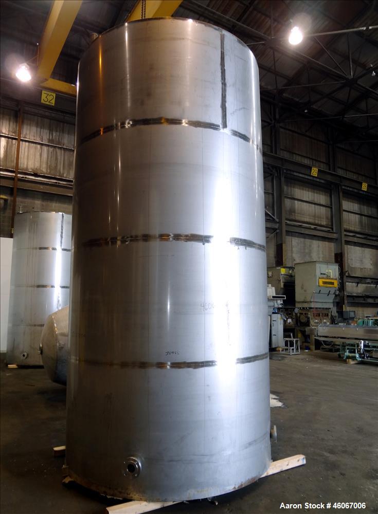 Used- Acme Industrial Tank, 6000 Gallon, 304 Stainless Steel, Vertical. Approximate 192" Straight Side x 96" Diameter. Parti...