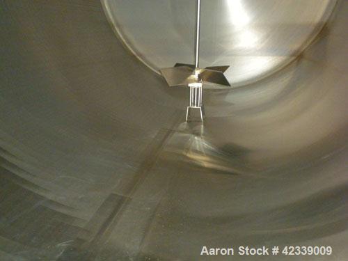 Used Cherry-Burrell Cold Wall Tank, 5000 Gallon, Model E, 304 Stainless Steel, Horizontal. 96" Diameter x 144" straight side, dished heads. Insulated with carbon steel sheathing. Approximate 102" x 7...