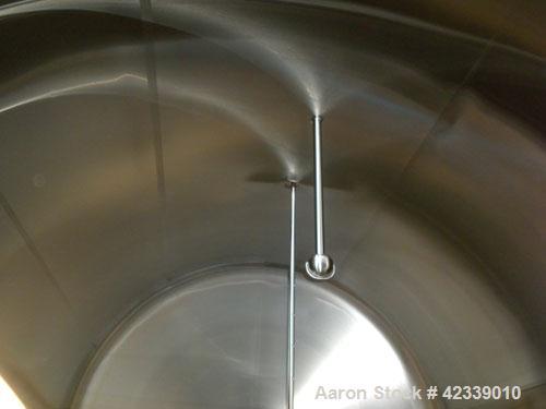 Used Cherry-Burrell Cold Wall Tank, 5000 Gallon, Model E, 304 Stainless Steel, Horizontal. 96" Diameter x 144" straight side, dished heads. Insulated with carbon steel sheathing. Approximate 102" x 7...
