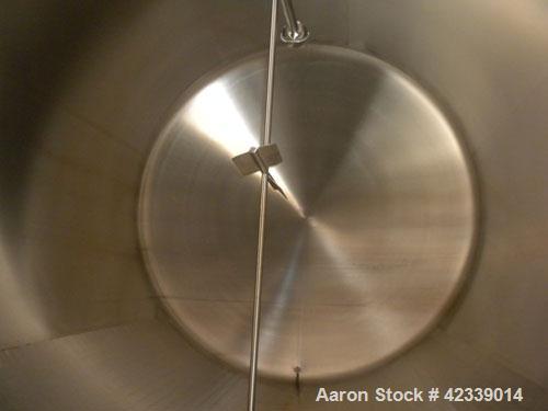 Used Cherry-Burrell Cold Wall Tank, 5000 Gallon, Model E, 304 Stainless Steel, Horizontal. 96" Diameter x 144" straight side, dished heads. Insulated with carbon steel sheathing. Approximate 108" x 8...