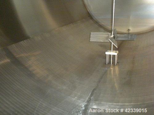 Used Cherry-Burrell Cold Wall Tank, 5000 Gallon, Model E, 304 Stainless Steel, Horizontal. 96" Diameter x 144" straight side, dished heads. Insulated with carbon steel sheathing. Approximate 102" x 7...