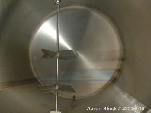 Used Cherry-Burrell Cold Wall Tank, 5000 Gallon, Model E, 304 Stainless Steel, Horizontal. 96" Diameter x 144" straight side, dished heads. Insulated with carbon steel sheathing. Approximate 102" x 7...
