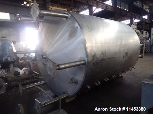 Used- 5000 Gallon Cherry Burrell Processor. 304 stainless steel construction. Approximately 102" diameter x 130" straight si...