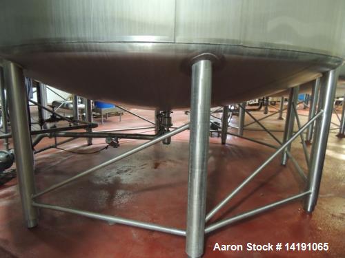 Used 10,000 Gallon Cherry Burrell Stainless Steel Jacketed Mix Tank. 316L SS contact parts with T304 SS exterior parts. Dimensions 136" ID x 153" Straight Side. 254" OAH - not including drive. Jacket...