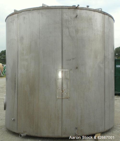 Used- Cherry-Burrell Tri-Canada Tank, 6000 Imperial Gallons (7205 U.S. Gallons), 304 Stainless Steel, Vertical. Approximatel...