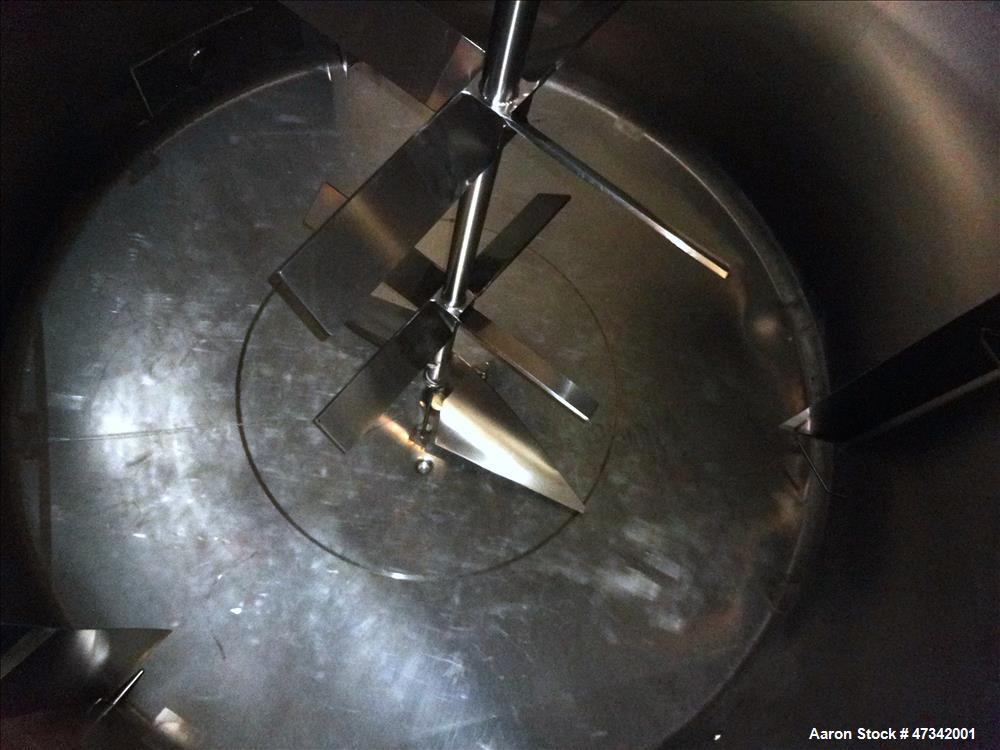 Used Cherry Burrell Single Shell Blend Tank, Approximate 5,000 Gallon, 316 Stainless Steel, Vertical. Approximate 120" diameter x 96" straight side, dish top and bottom. Top welded agitator bridge fo...