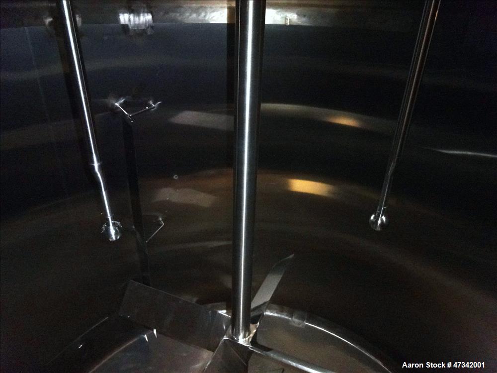Used Cherry Burrell Single Shell Blend Tank, Approximate 5,000 Gallon, 316 Stainless Steel, Vertical. Approximate 120" diameter x 96" straight side, dish top and bottom. Top welded agitator bridge fo...