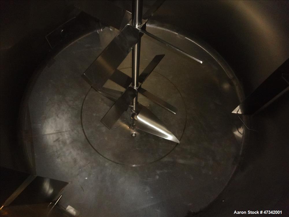 Used Cherry Burrell Single Shell Blend Tank, Approximate 5,000 Gallon, 316 Stainless Steel, Vertical. Approximate 120" diameter x 96" straight side, dish top and bottom. Top welded agitator bridge fo...