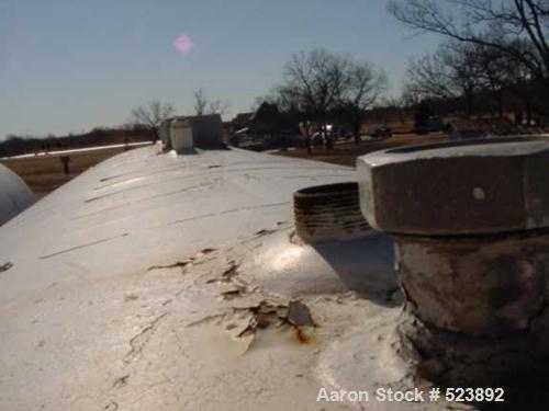 USED: 10,000 Gallon Cherry Burrell insulated horizontal storage tank.304 stainless steel interior, mild steel painted exterior. 10' outsidediameter x 22'4" long x 23'1/2" inside length x 9'.