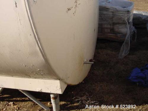 USED: 10,000 Gallon Cherry Burrell insulated horizontal storage tank.304 stainless steel interior, mild steel painted exterior. 10' outsidediameter x 22'4" long x 23'1/2" inside length x 9'.