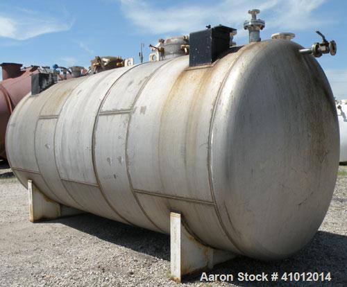 Used Clawson Tank Company 2 Compartment Pressure Tank, 6,000 gallons, 3,000 gallons per compartment, 304L stainless steel, horizontal. Each compartment 95-1/2" diameter x 75" straight side, dished he...