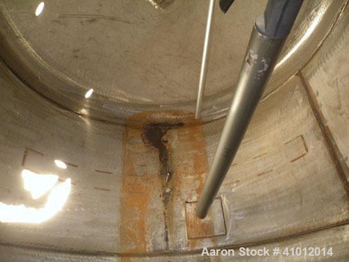 Used Clawson Tank Company 2 Compartment Pressure Tank, 6,000 gallons, 3,000 gallons per compartment, 304L stainless steel, horizontal. Each compartment 95-1/2" diameter x 75" straight side, dished he...