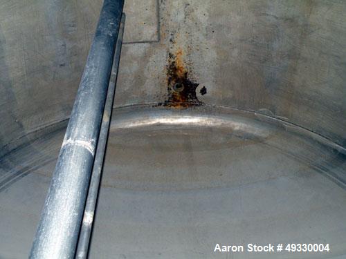 Used Clawson Tank Company 2 Compartment Pressure Tank, 12,000 gallons total, 6,000 gallons per compartment, 304L stainless steel, horizontal. Each compartment 125-1/2" diameter x 85" straight side, d...