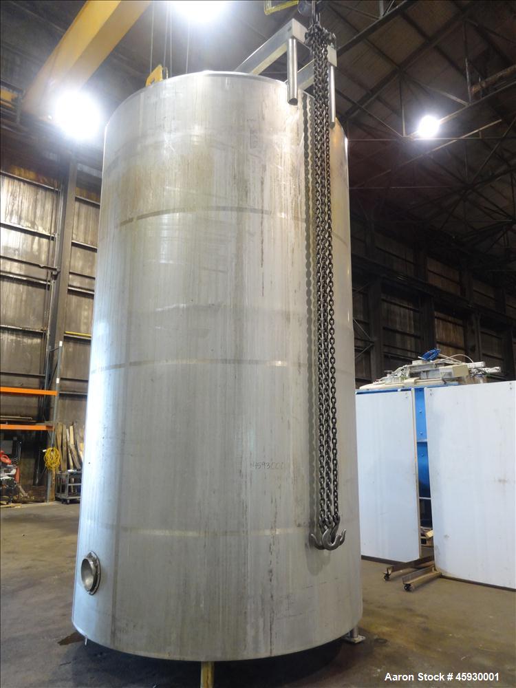 Used DCI Tank, 5,000 Gallon, 304 Stainless steel, Vertical