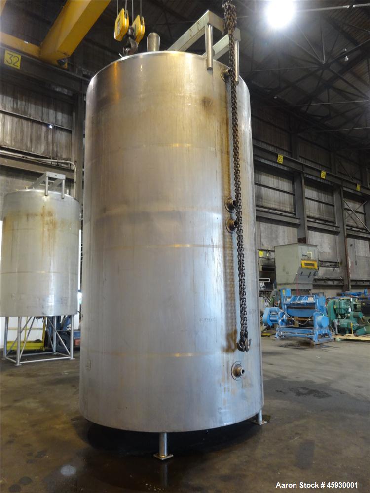 Used- DCI Tank, 5,000 Gallon, 304 Stainless steel, Vertical